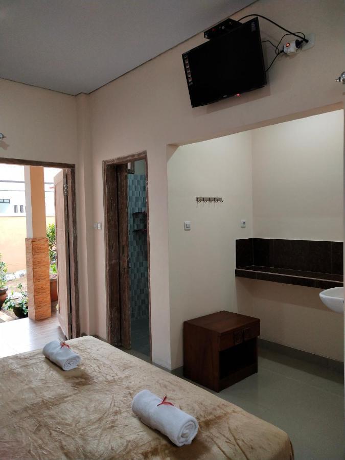 Lidah Lokal Guest House Singaraja Экстерьер фото